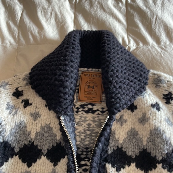 Todd Snyder cardigan sweater - Picture 7 of 9